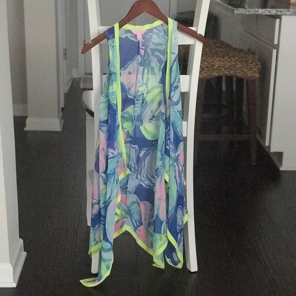 Lilly Pulitzer Shawl top